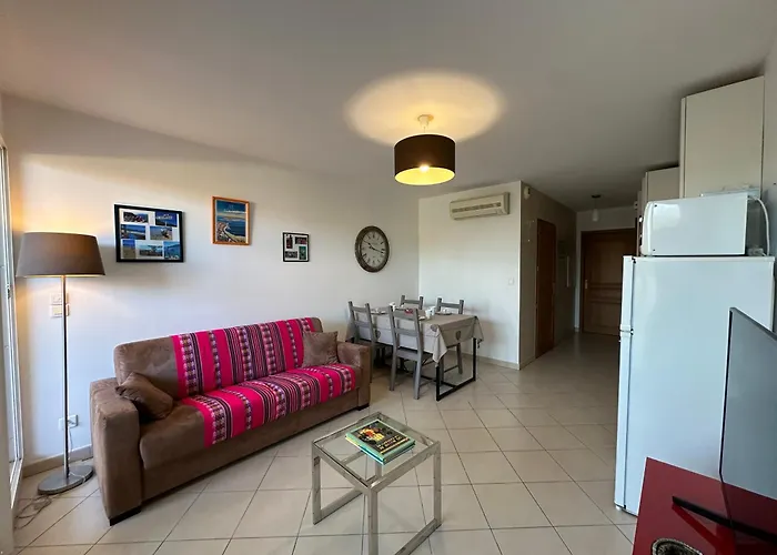 T2 Eucalyptus L'ile-rousse LʼÎle-Rousse