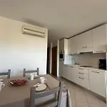 T2 Eucalyptus L'ile-rousse Л'Иль-Рус